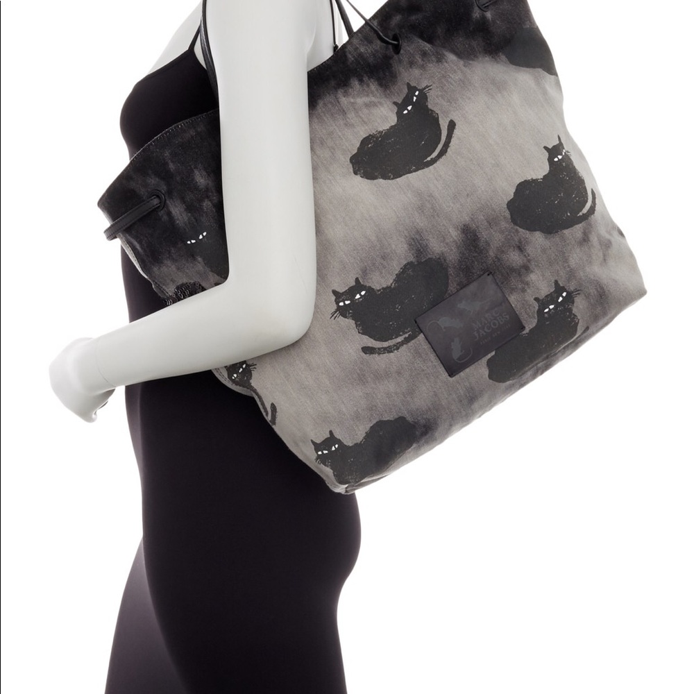 Marc Jacobs Tote EUC - Picture 3 of 3